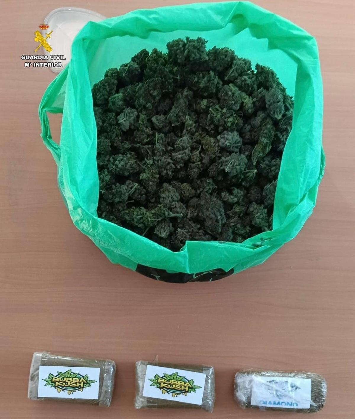 Bolsa incautada en la detención por tráfico de drogas.
