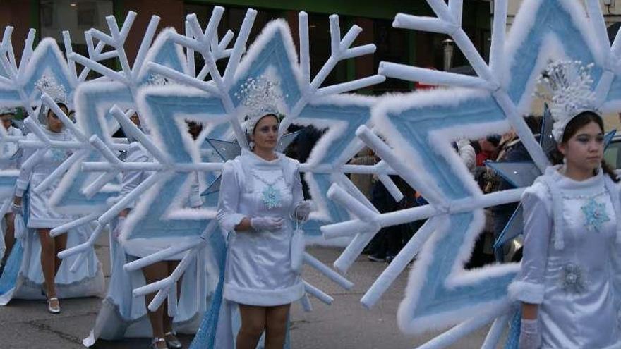 Participantes en una edición pasada del Carnaval tapiego.