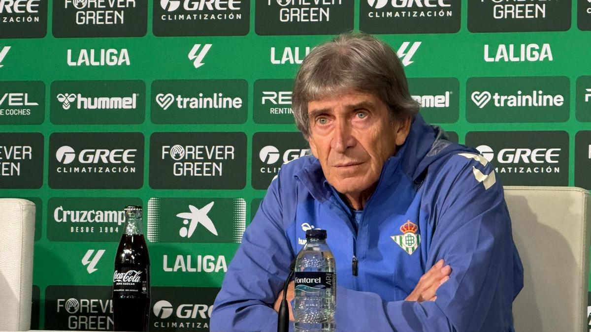 Manuel Pellegrini en la rueda de prensa en La Cartuja previa al Sevilla-Betis en el Sánchez-Pizjuán