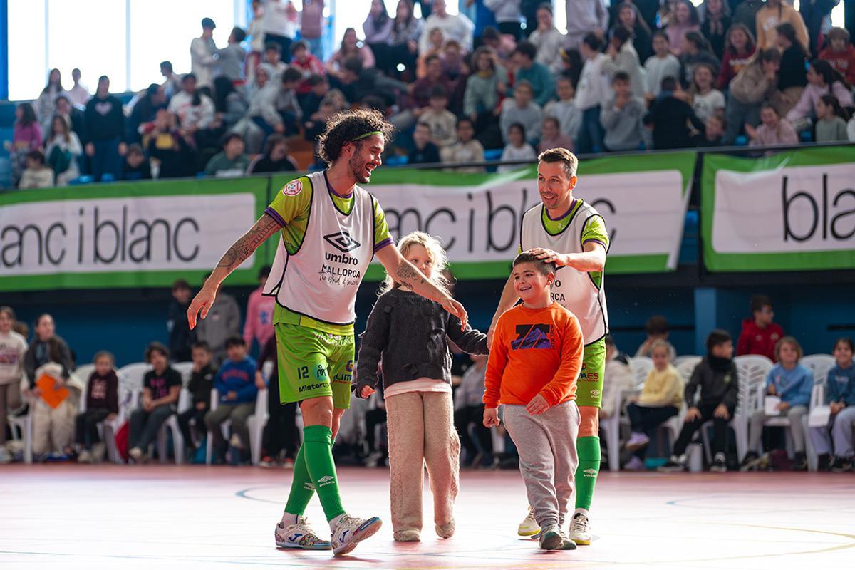 El Palma Futsal se llena de cariño en Son Servera