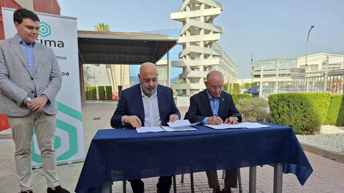 El alcalde de Palma, Jaime Martínez, y el presidente de ASIMA, Francisco Martorell Esteban.
