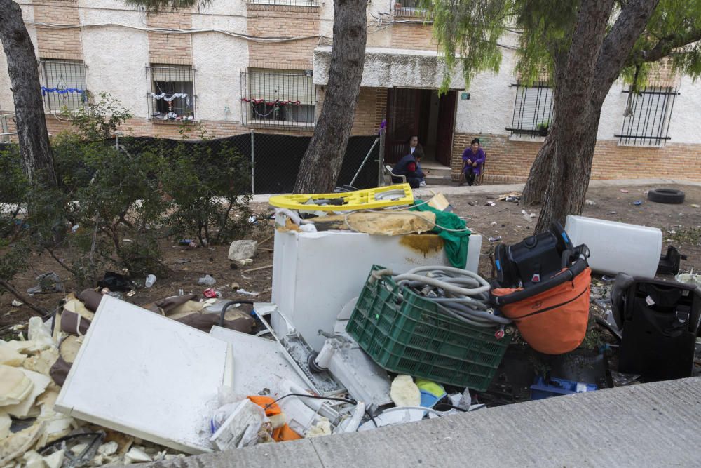 Los vecinos denuncian que «más del 90% de las personas que habitan en un sector del barrio residen de manera ilegal»