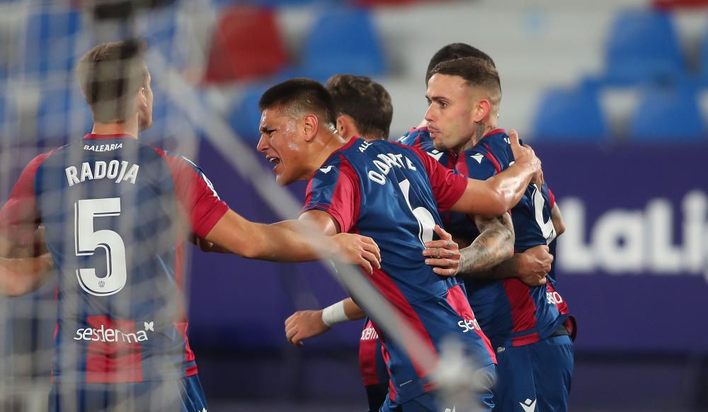 Levante - Real Valladolid, en imágenes