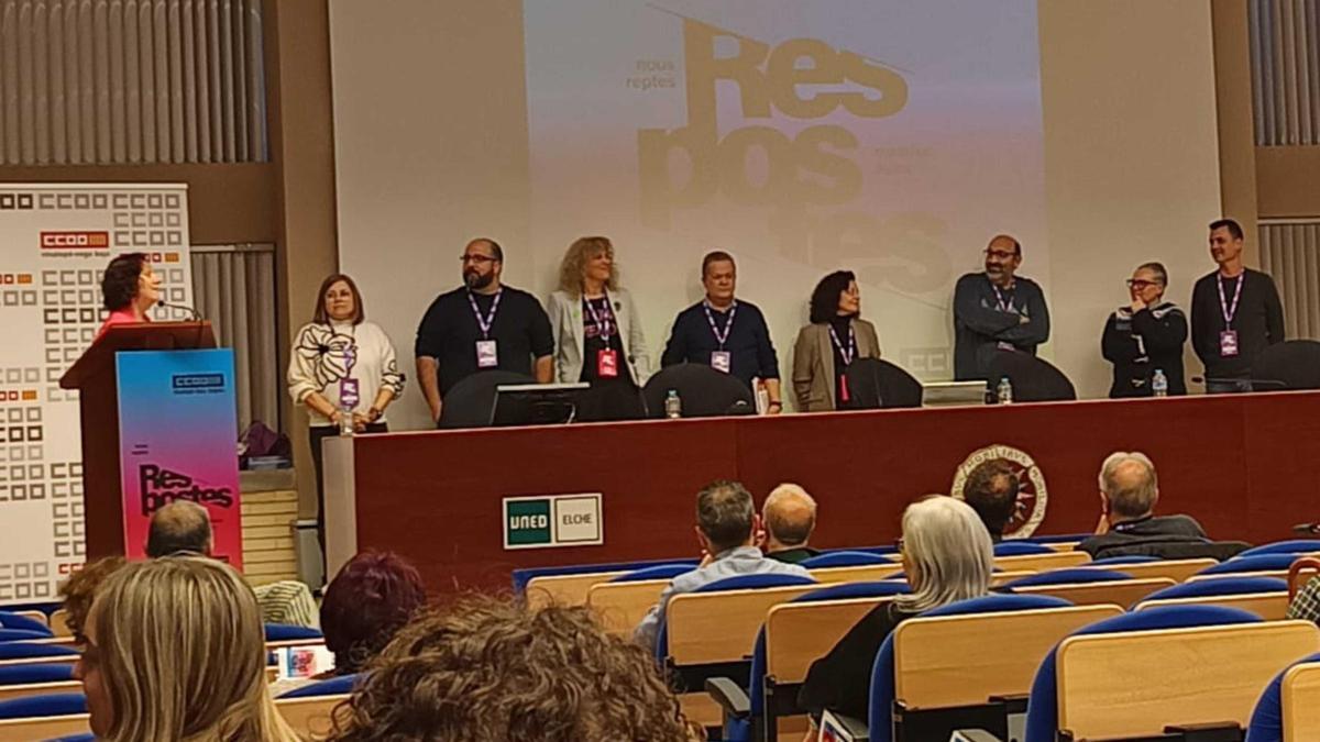 Un momento del acto de CCOO en Elche para reelegir a Palomar como secretaria general