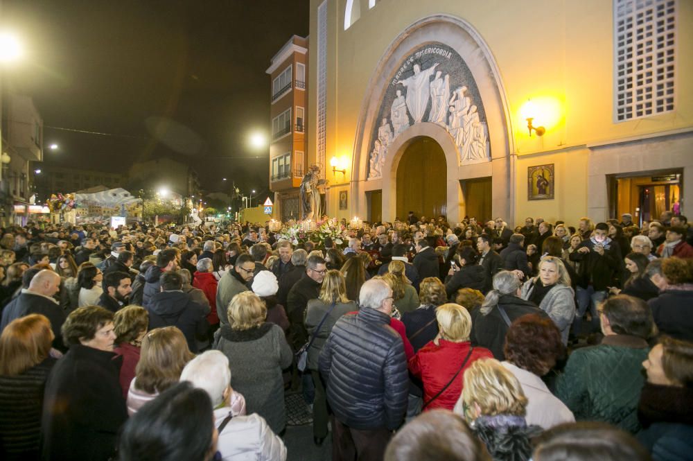 La procesión salía desde la plaza del Hospital Viejo