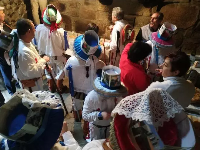 Los troteiros protagonizan el Entroido de Bande