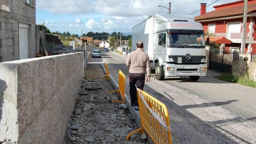 Uno de los tramos de las obras de la Estrada do Galleiro. // FdV