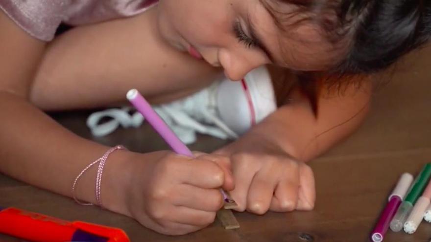 L&#039;Arlet, pintant una pinça