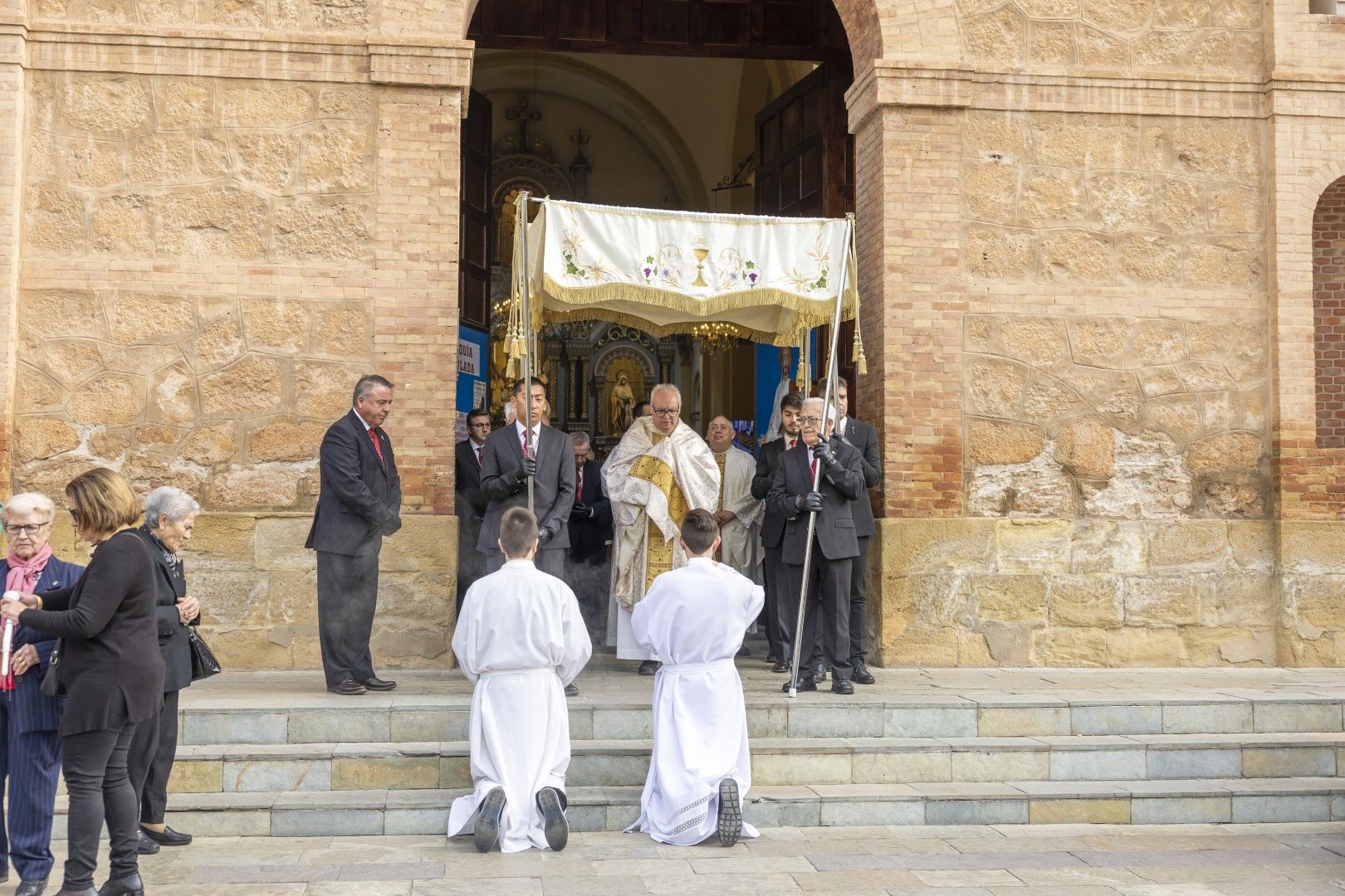 Procesión "del Comulgar" de San Vicente Ferrer en Torrevieja