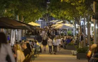 Vecinos de Santa Catalina, es Jonquet y el Passeig Marítim: «A los restauradores solo les falta pedir el exterminio de los vecinos»