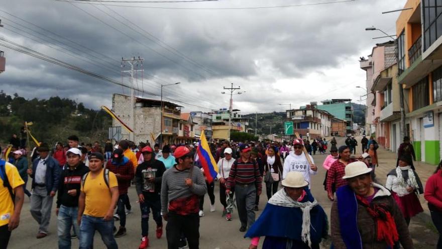 Valencianos en Ecuador: "Los estantes del supermercado están vacíos" -  Levante-EMV