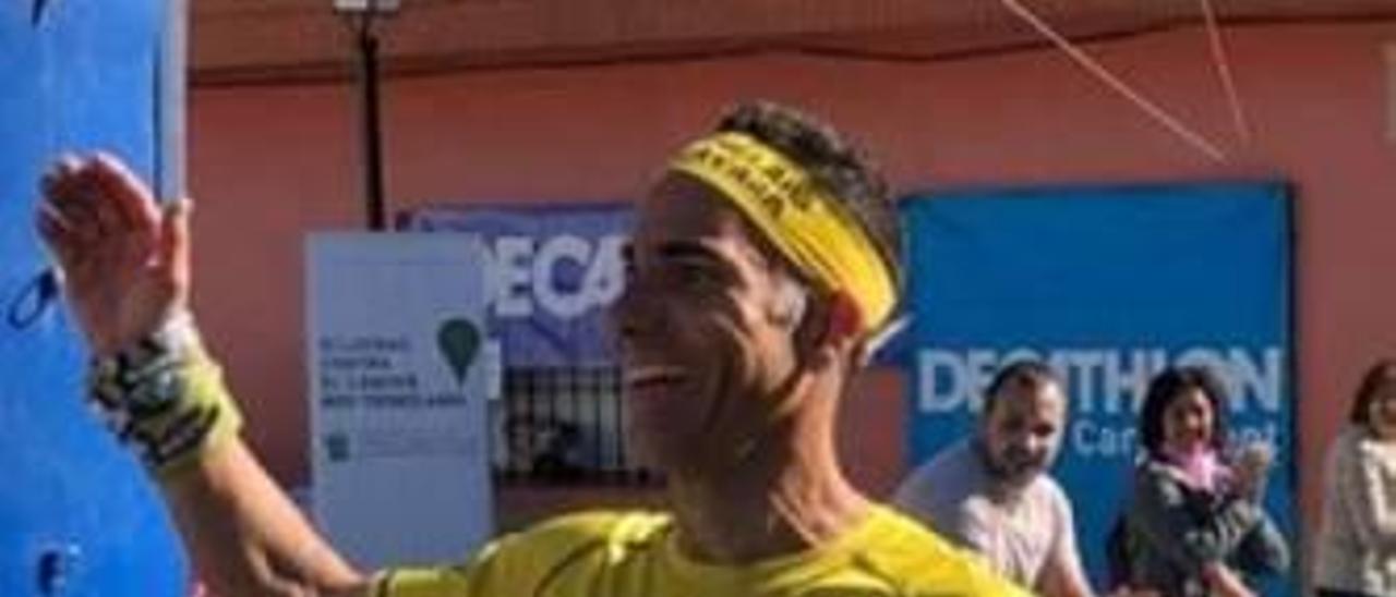 Roberto López y Aida Pérez se imponen en el quinto Trail Els Senglars de Favara