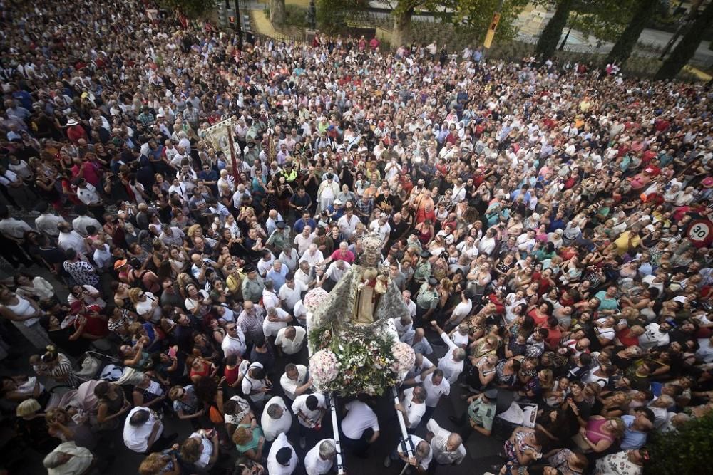 La Fuensanta baja en romería hasta la Catedral