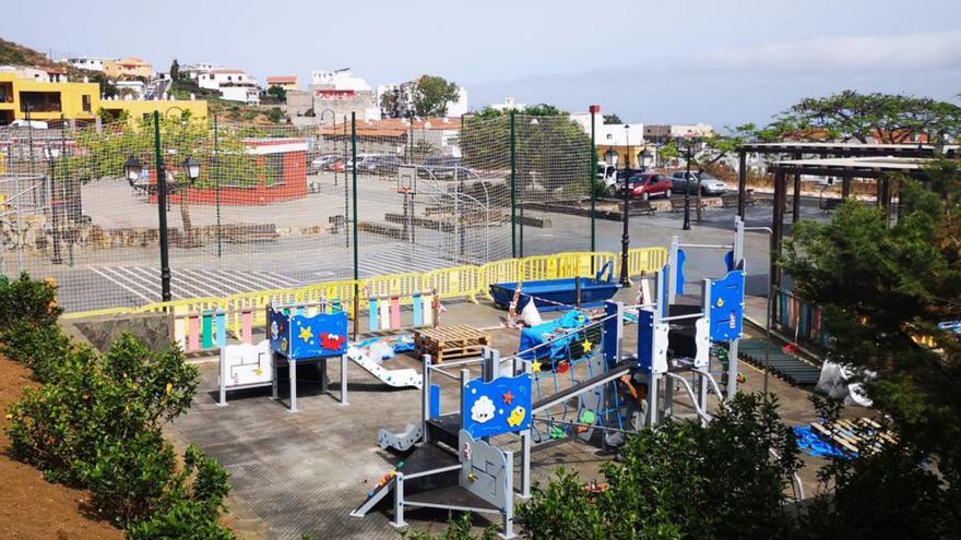 La Frontera inicia la obra del parque infantil de la Plaza Benito Padrón