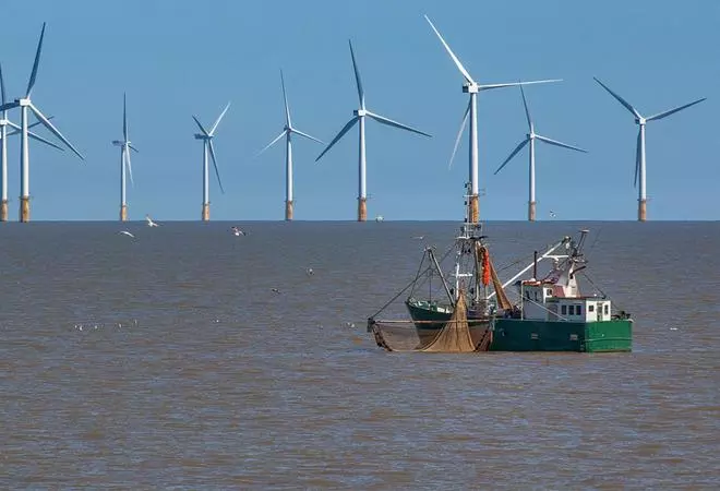 El sector pesquero se prepara ante la llegada de la eólica marina a Galicia