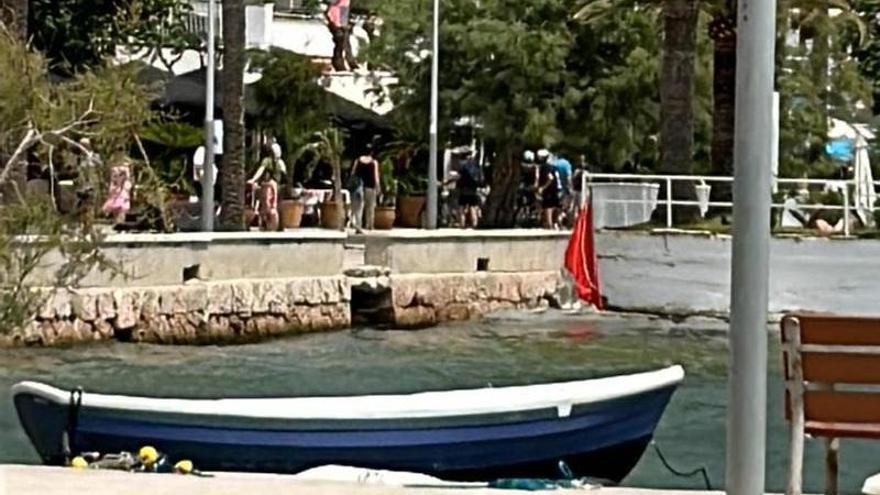 Port de Pollença: Tots-El Pi denuncia la &quot;poca eficiencia&quot; municipal para evitar cierres de playas