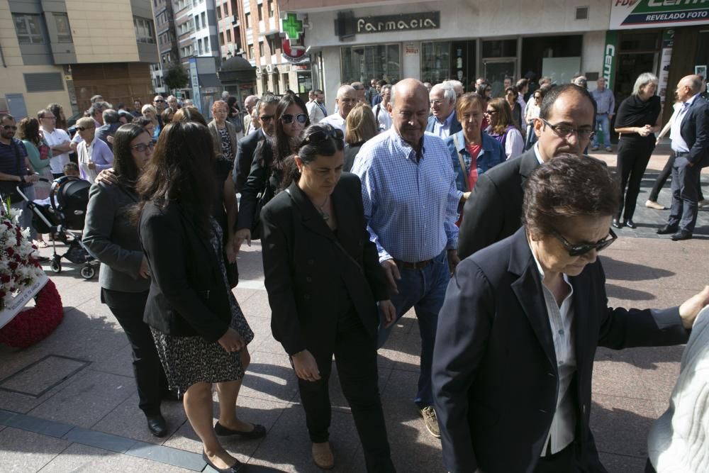 Funeral por el profesor Barluenga en Oviedo