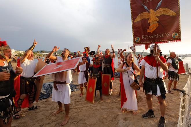 Fiestas en Ibiza: 1.500 kilos de tomates y la protección del dios Baco