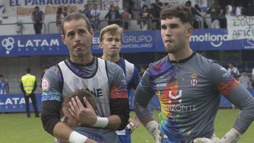 Davo Armengol, junto a Álvaro Fernández. | MIKI LÓPEZ / RICARDO SOLÍS