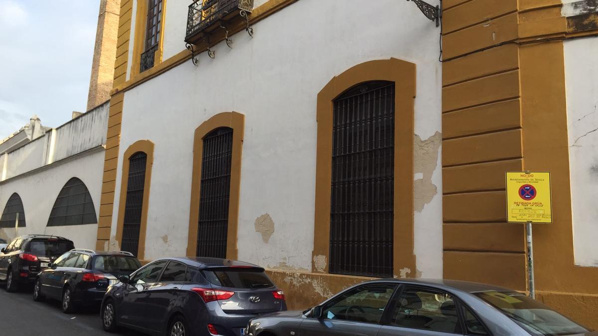 Los coches no podrán aparcar en varias calles del Arenal por el rodaje de la serie. / N.G.G.