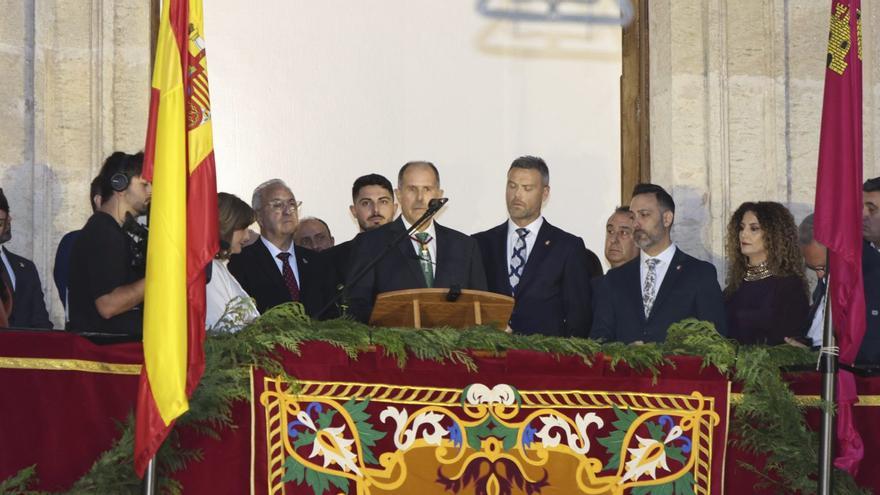 Manuel Alfonso Guerrero abre las fiestas en honor a la Vera Cruz con una oda a la memoria