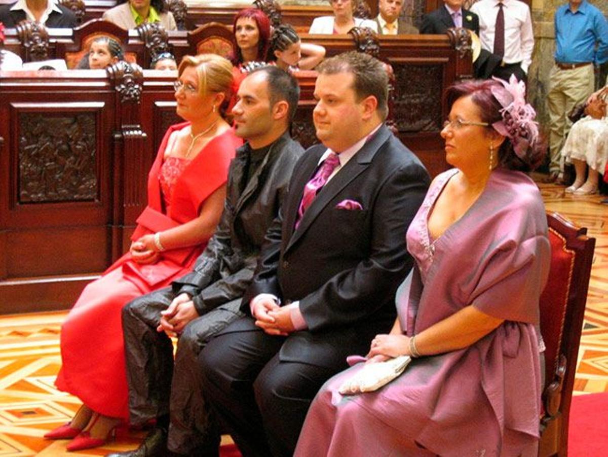 Isaac y Jose durante su boda en mayo de 2006