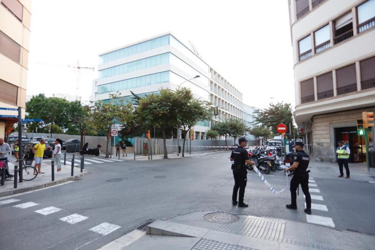 Un detenido por una falsa amenaza de bomba con un maletín en el Consell