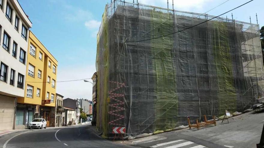 Arteixo empieza los trabajos para derrumbar el viejo Concello