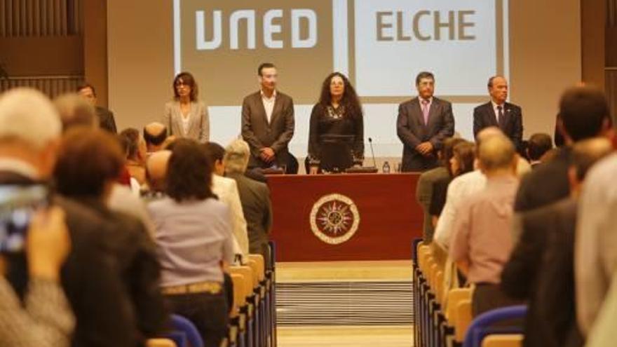 El acto de apertura del curso de la UNED de Elche.