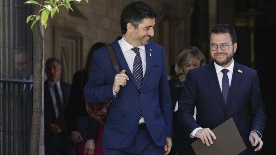 El conseller de Territori i vicepresident, Jordi Puigneró, amb el President de la Generalitat, Pere Aragonès