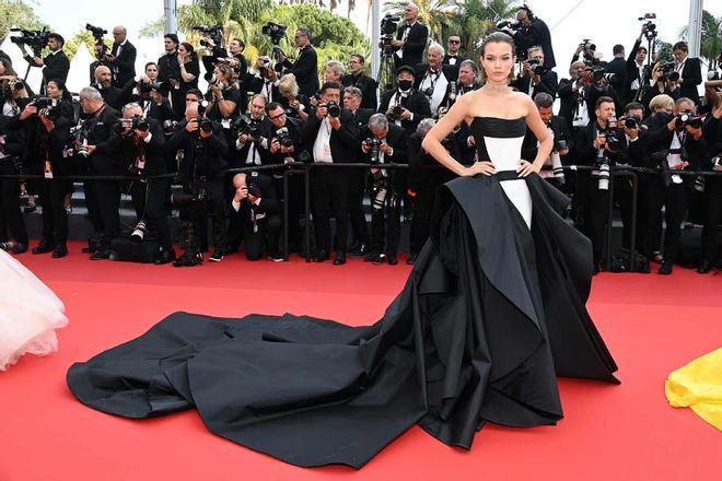 Josephine Skriver en el Festival de Cine de Cannes 2022
