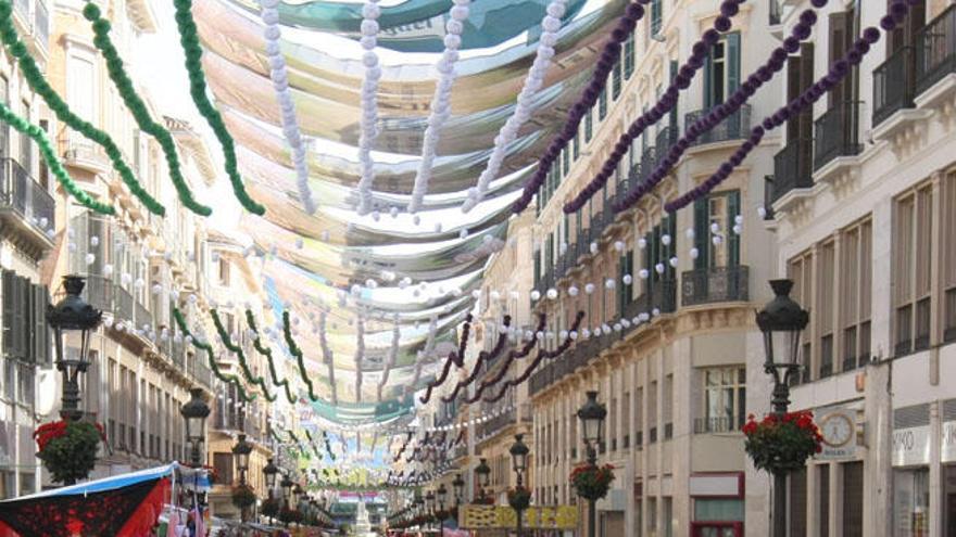 La calle Larios, a rebosar en uno de los días de Feria.