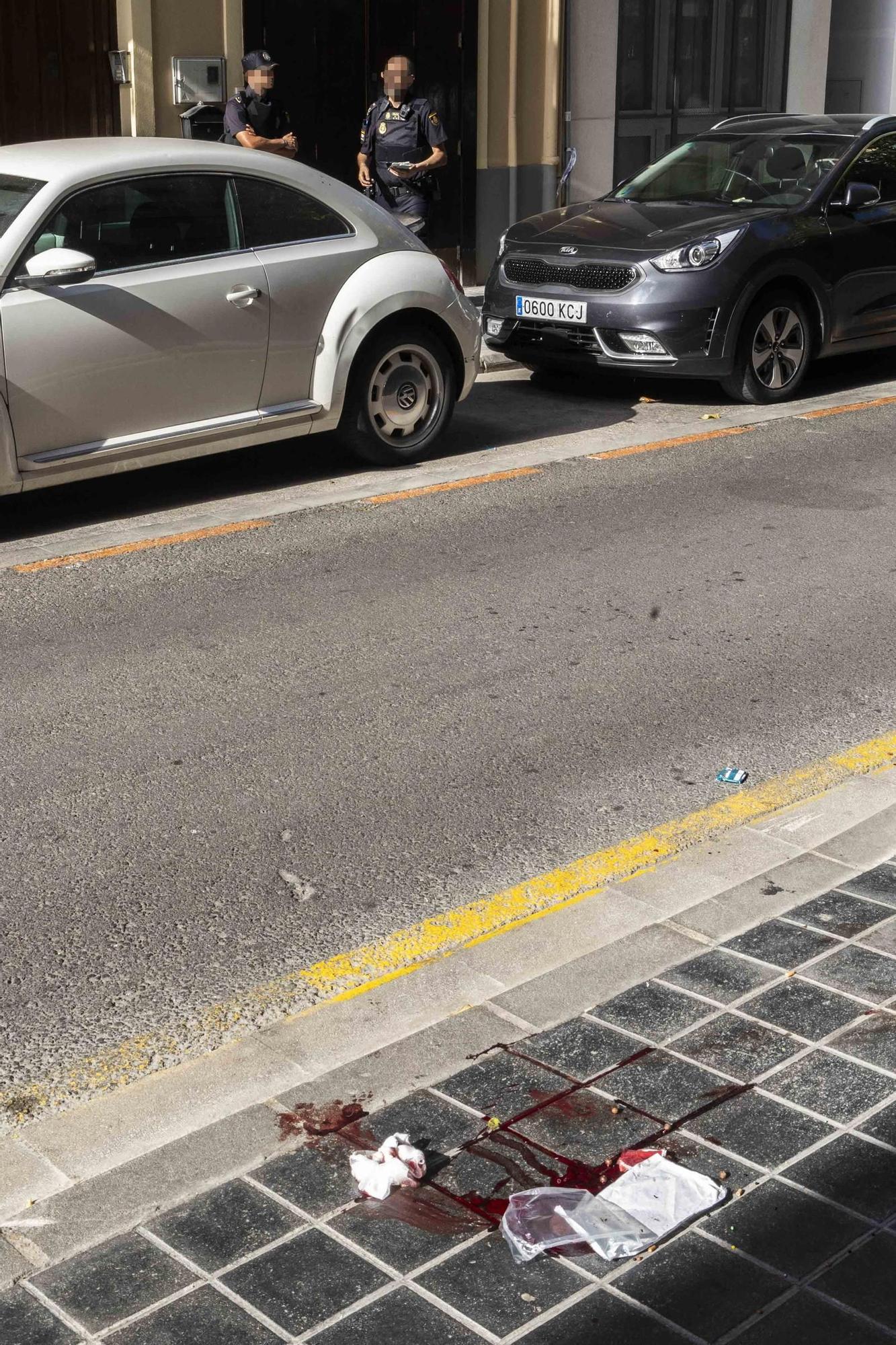 La Policía Local desarma de un tiro a un presunto atracador en la calle Guillem Sorolla de València