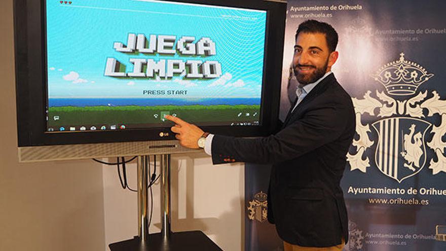 Dámaso Aparicio durante la presentación de la campaña «Juega limpio»