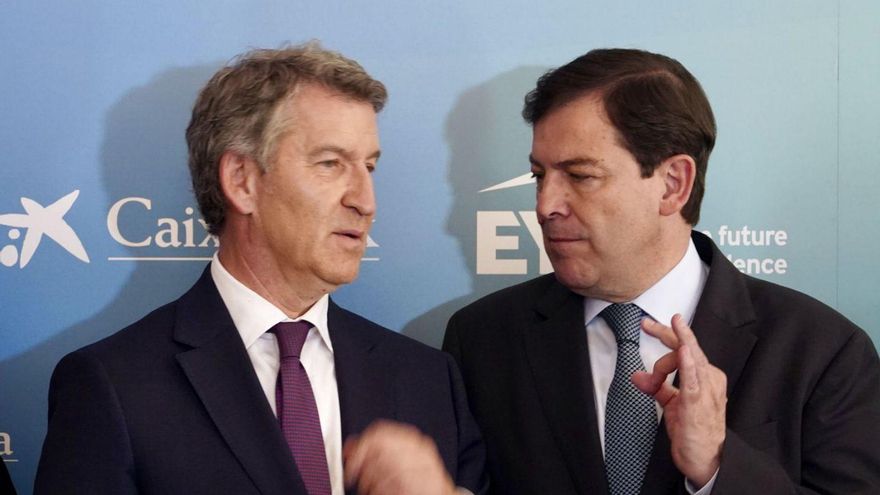 El presidente nacional del PP, Alberto Núñez Feijóo, y el presidente de la Junta, Alfonso Fernández Mañueco. | MIRIAM CHACÓN ANTÓN / ICAL.