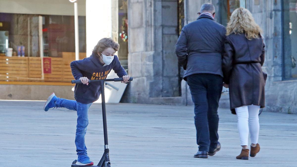 Vigo disfruta del día de Navidad al sol