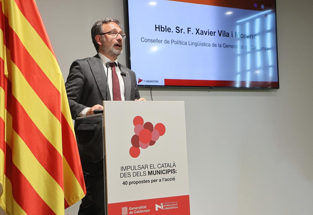 El conseller de Política Lingüística de la Generalitat, F. Xavier Vila, va cloure l'acte