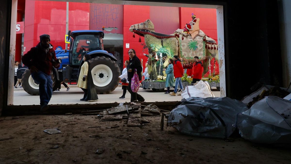 Los Reyes Magos llegan a la zona 0 de la dana