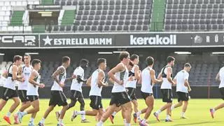 El Castellón, pendiente de la evolución de las lluvias para culminar la semana contra el Ceuta