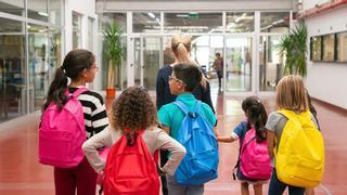 El fisioterapeuta responde: ¿Qué lesiones provocan las mochilas del cole en los niños?