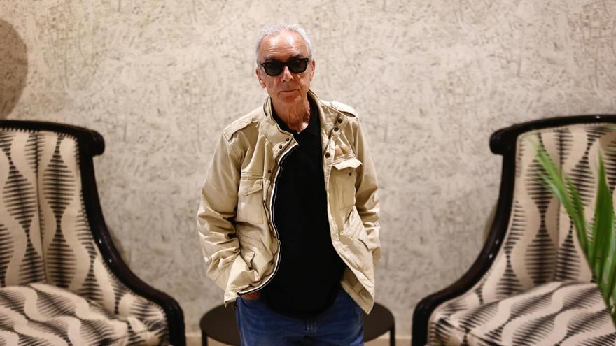 Juan José Millás: &quot;Mis mejores decisiones no las he tomado yo, sino ellas a mí&quot;