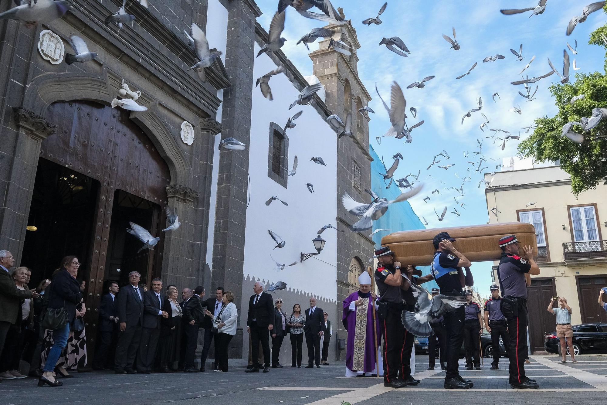 Capilla ardiente y funeral de Lorenzo Olarte