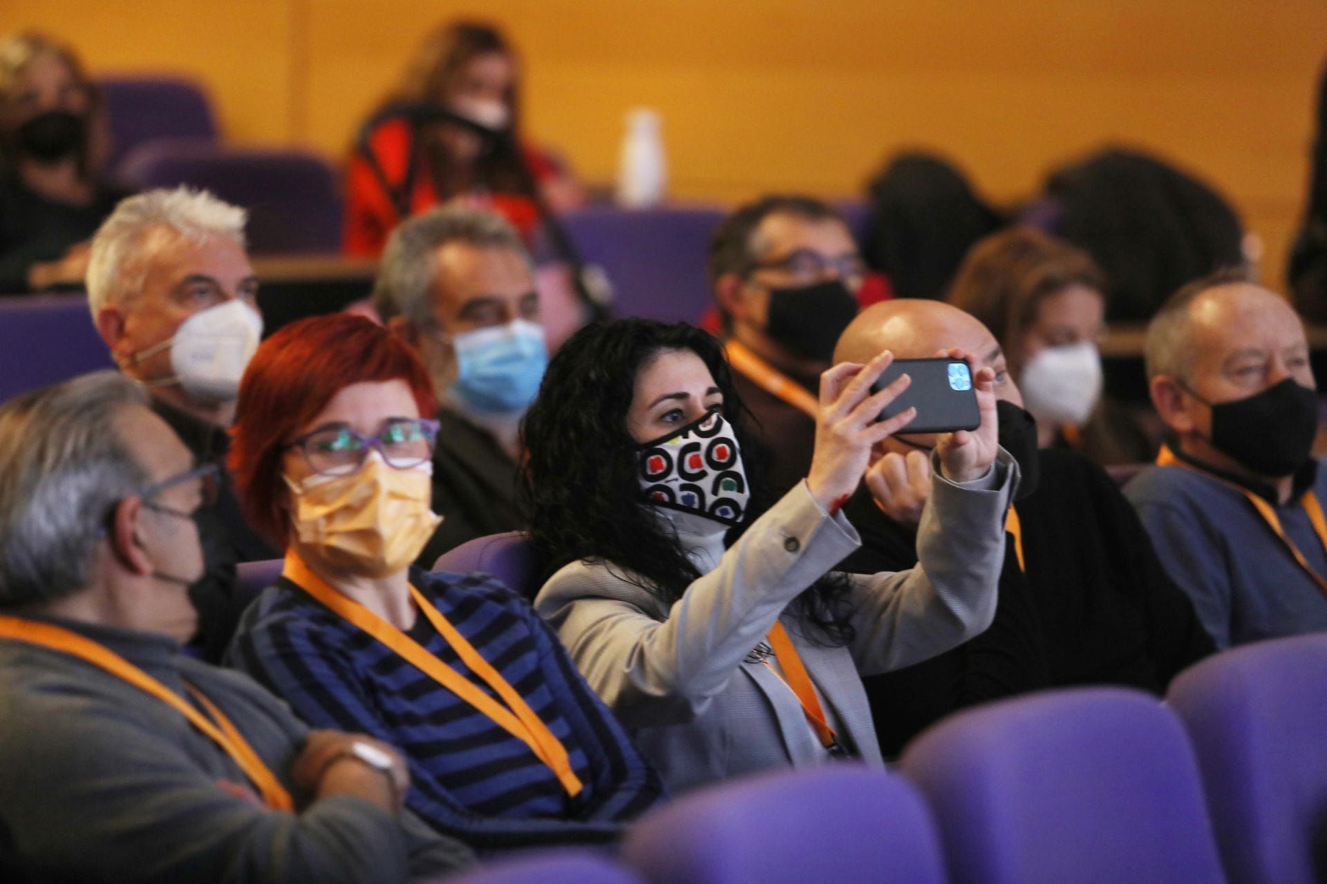 Caras conocidas en el inicio del congreso de Iniciativa