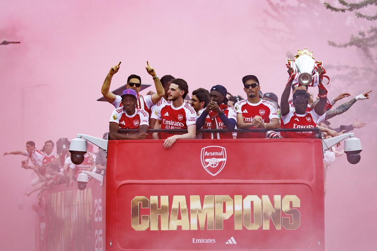 Las mejores imágenes del desfile del Arsenal por la Premier League Las mejores imágenes del desfile del Arsenal por la Premier League