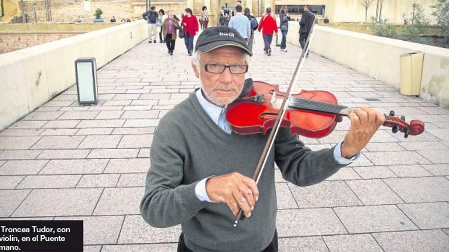 Violinista en el puente