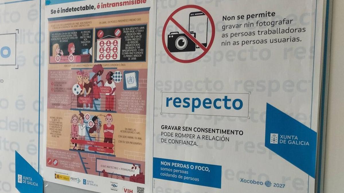 El Sergas pone carteles que advierten de que «no se permite» grabar a los sanitarios