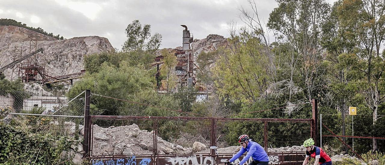 La empresa propietaria de la cantera de Establiments renuncia a las voladuras