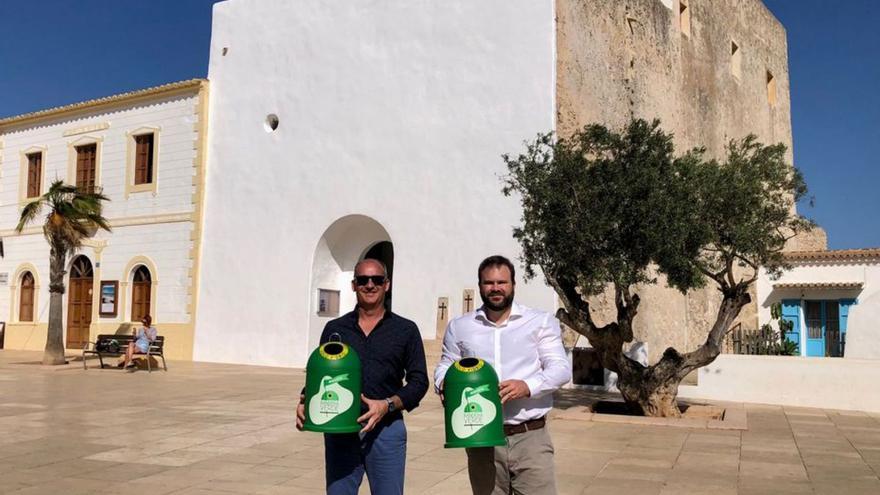 Campaña de banderas verdes el reciclaje de vidrio en Formentera