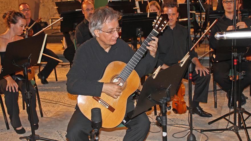 El guitarrista Álvaro Pierri, en Elche