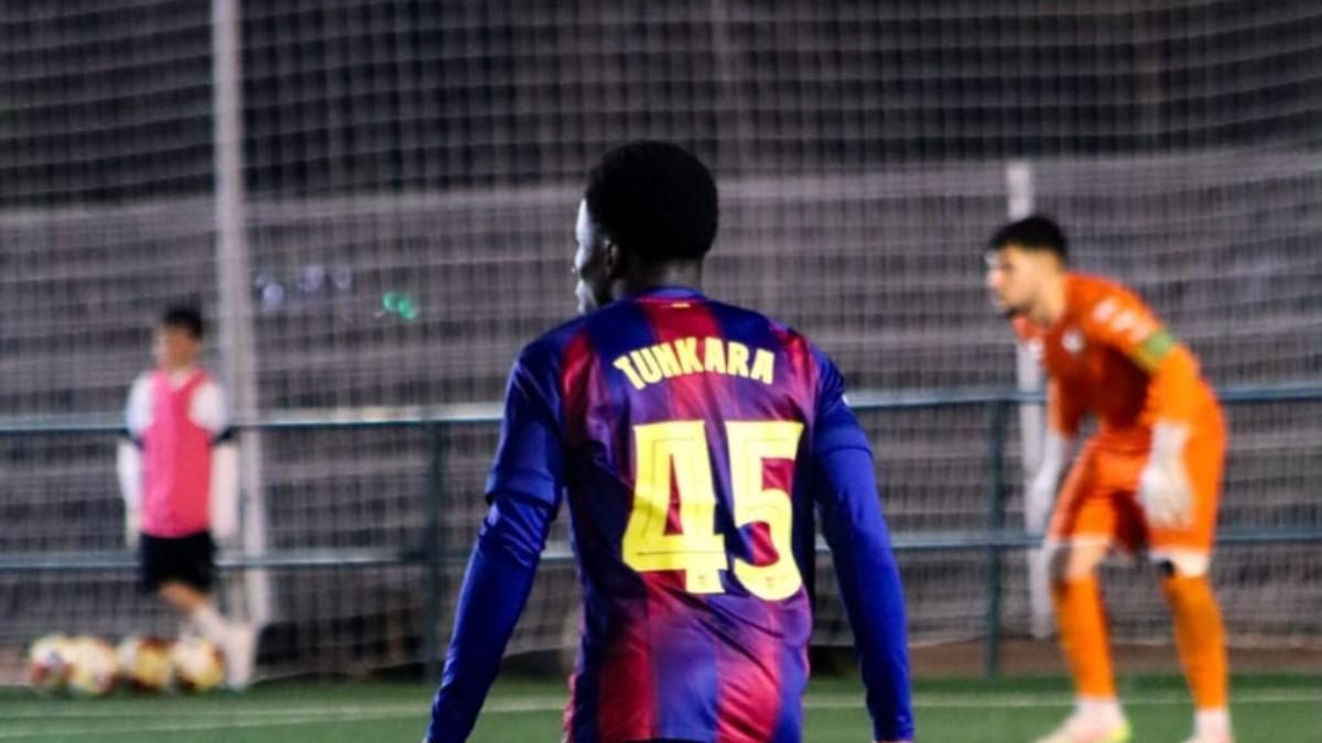Ebrima Tunkara se convirtió en el cuarto debutante más joven de la historia del Barça Atlètic